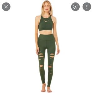 Alo Yoga ripper warrior legging in army green
